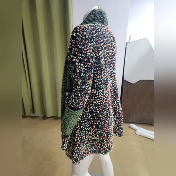 The Pyramid Collection - Knit Cardigan - Picture 3 of 5